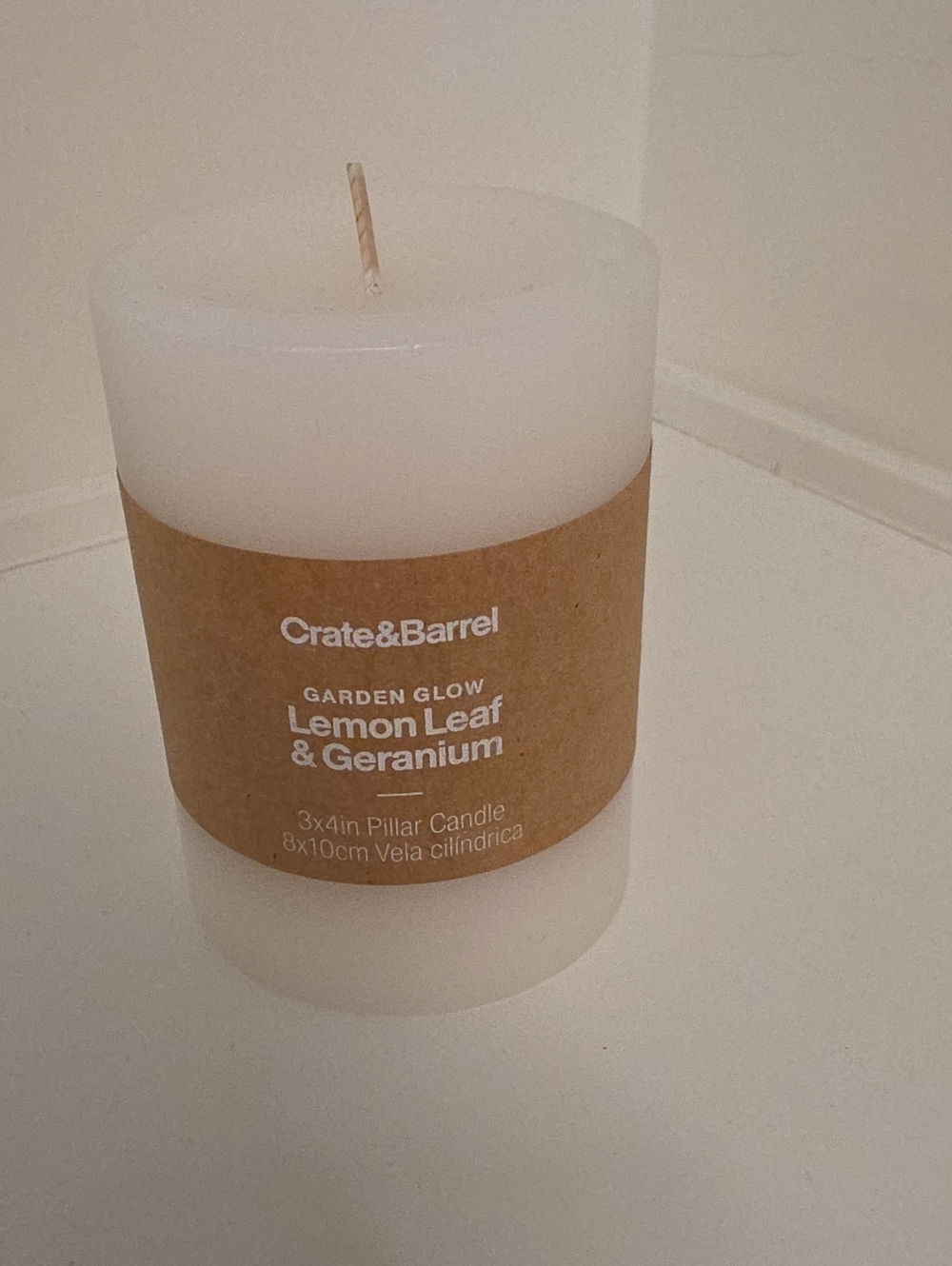 Crate&Barrel White Lemon Leaf & Geranium Pillar Candle
